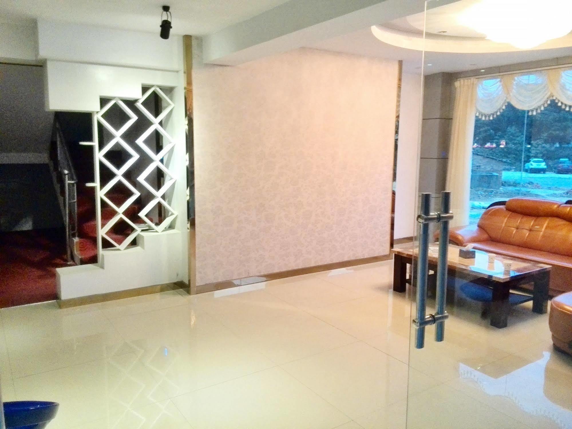 Guilin Tianyi Business Hotel Buitenkant foto