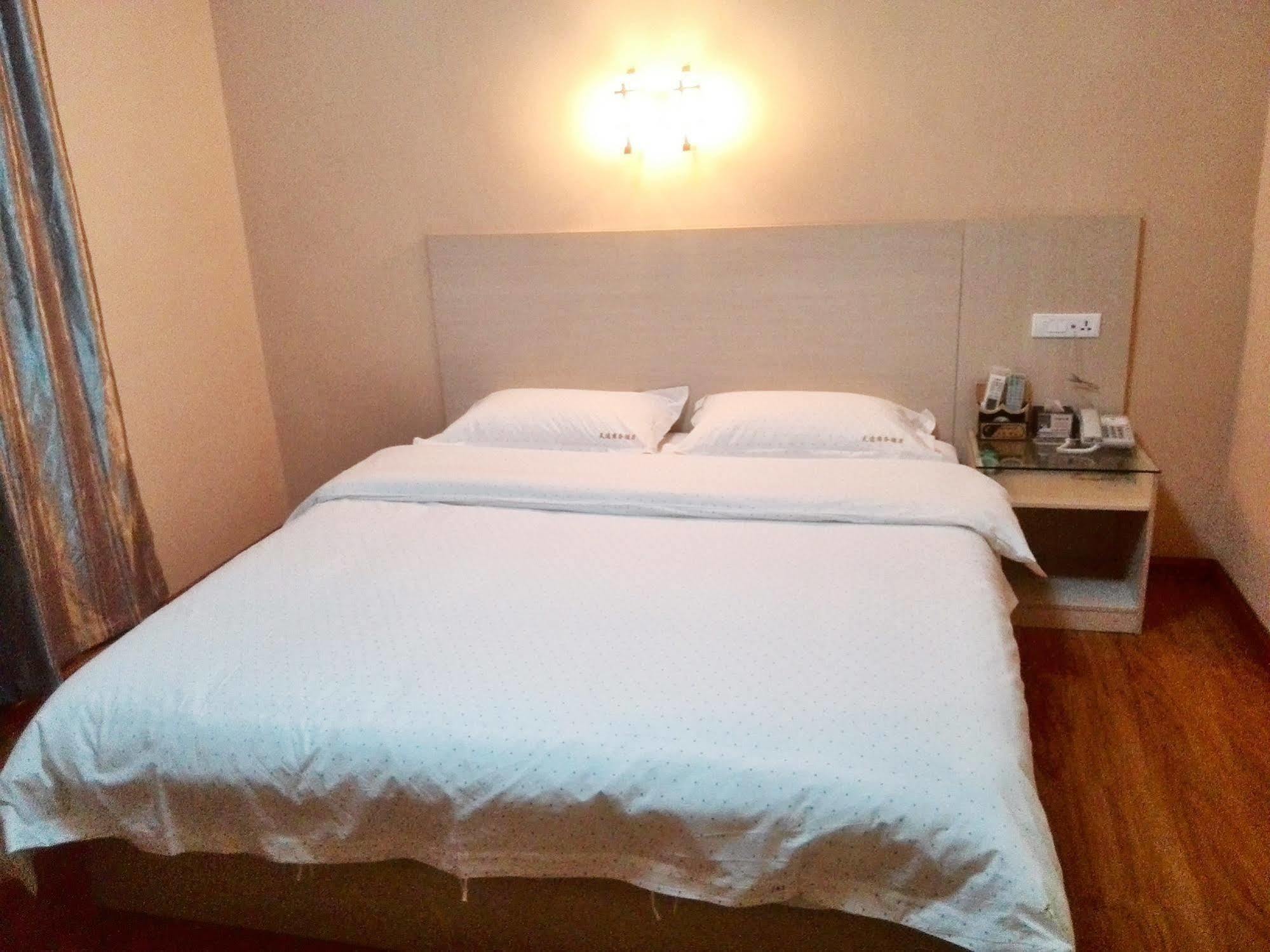 Guilin Tianyi Business Hotel Buitenkant foto